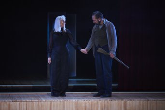 Szene aus »Der Besuch der alten Dame«