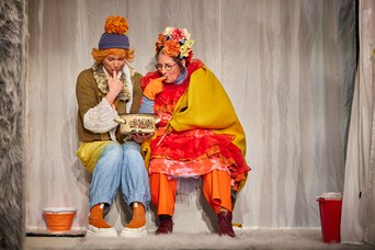 Szene aus »Ein Riese allein hebt noch keinen Mond an den Himmel«