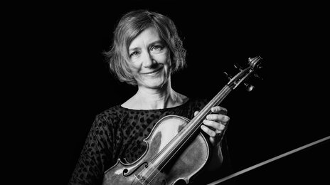 Eva Oppl