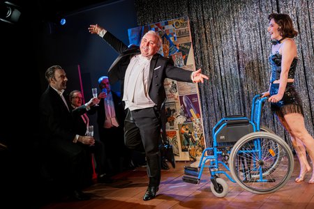 Szene aus »Irgendwo auf der Welt … – Die Geschichte der Comedian Harmonists« © Anna Kolata