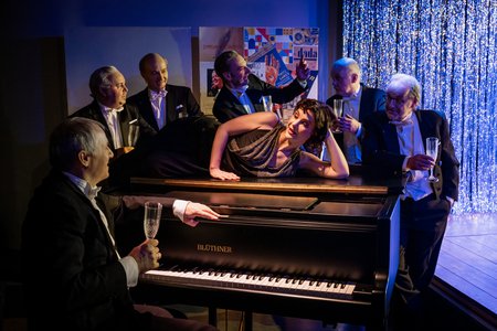 Szene aus »Irgendwo auf der Welt … – Die Geschichte der Comedian Harmonists« © Anna Kolata