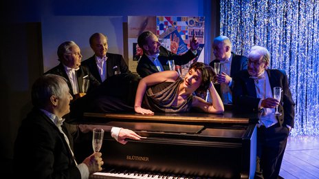 Szene aus »Irgendwo auf der Welt … – Die Geschichte der Comedian Harmonists«