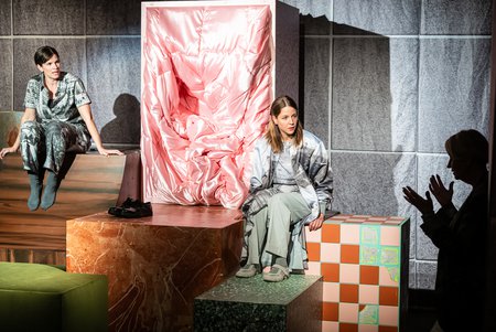 Szene aus »ERINNERN: Und nächsten Mittwoch?« © Anna Kolata