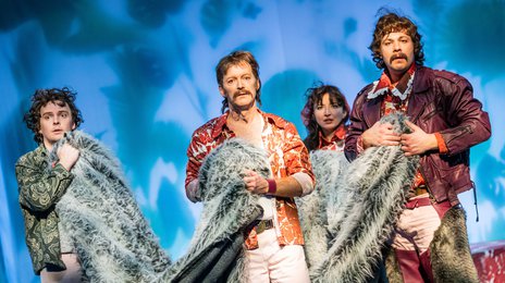 Szene aus »Mutter Vater Rind«