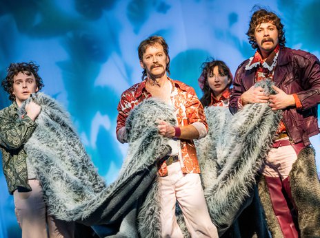 Szene aus »Mutter Vater Rind«