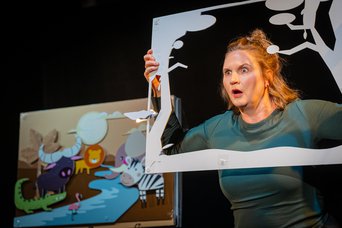 »Nashorn und Giraffe - eine Liebeskomödie«