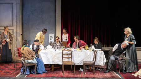 »Der Kirschgarten« © Falk Wenzel