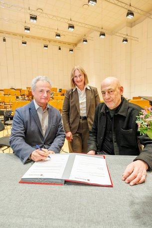 Klaus Dörr, Fabrice Bollon und Dr. Judith Marquardt