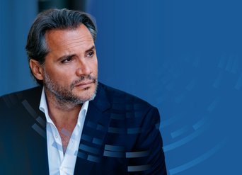 Nicolas Testé als Mephisto