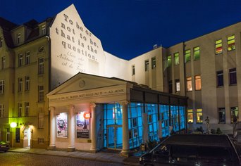 45 Jahre neues theater halle - Bild 1