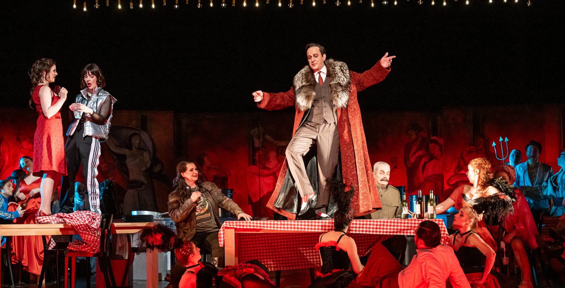 Szene aus »Orpheus in der Unterwelt«