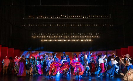 Szene aus »Orpheus in der Unterwelt« © Anna Kolata