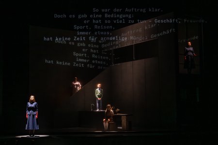 Szene aus »The Turn of the Screw« © Anna Kolata