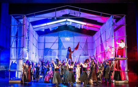 Szene aus »Orpheus in der Unterwelt« © Anna Kolata