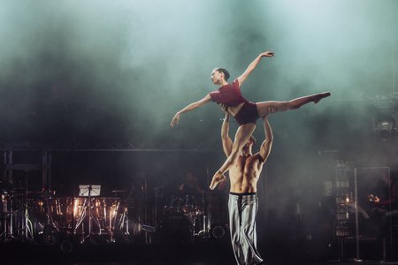 © Yan Revazov