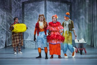 Szene aus »Ein Riese allein hebt noch keinen Mond an den Himmel«