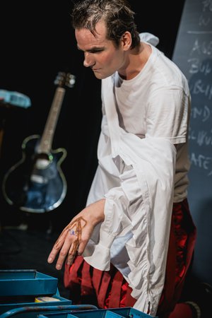 Szene aus »›Die ganze Welt ist eine Bühne‹ – Shakespeares Narren« © Anna Kolata