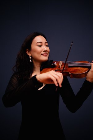 Miha Zhu © Héloise Willand