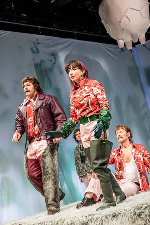 Szene aus »Mutter Vater Rind« © Anna Kolata