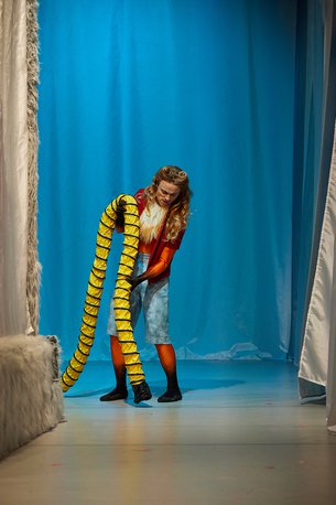 Szene aus »Ein Riese allein hebt noch keinen Mond an den Himmel«